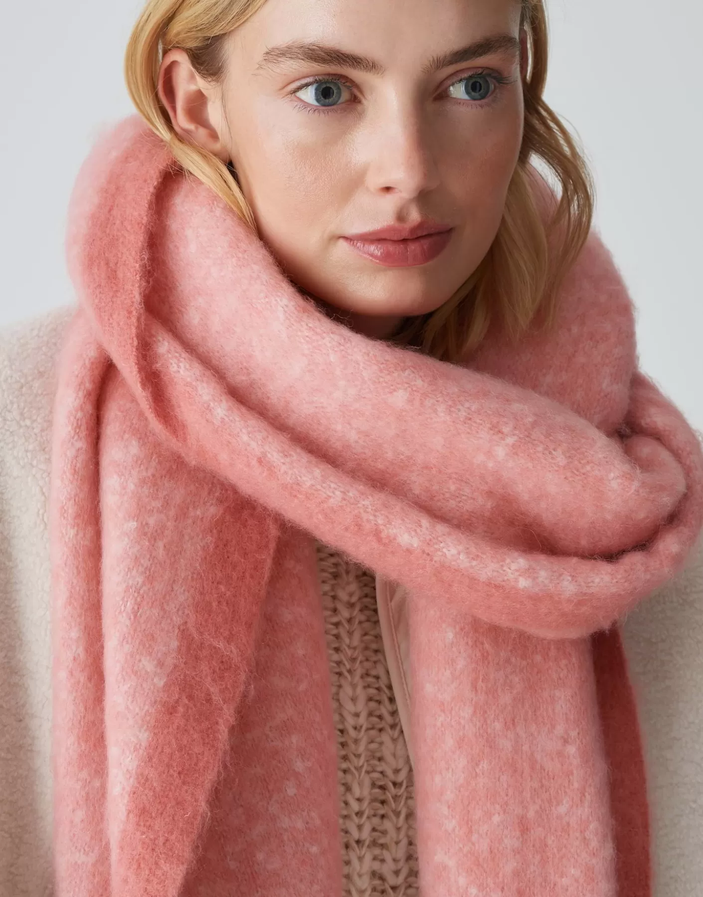 Accessoires<OPUS Commander Écharpe Surdimensionnée Anuno Scarf Rose En Ligne mellow rose