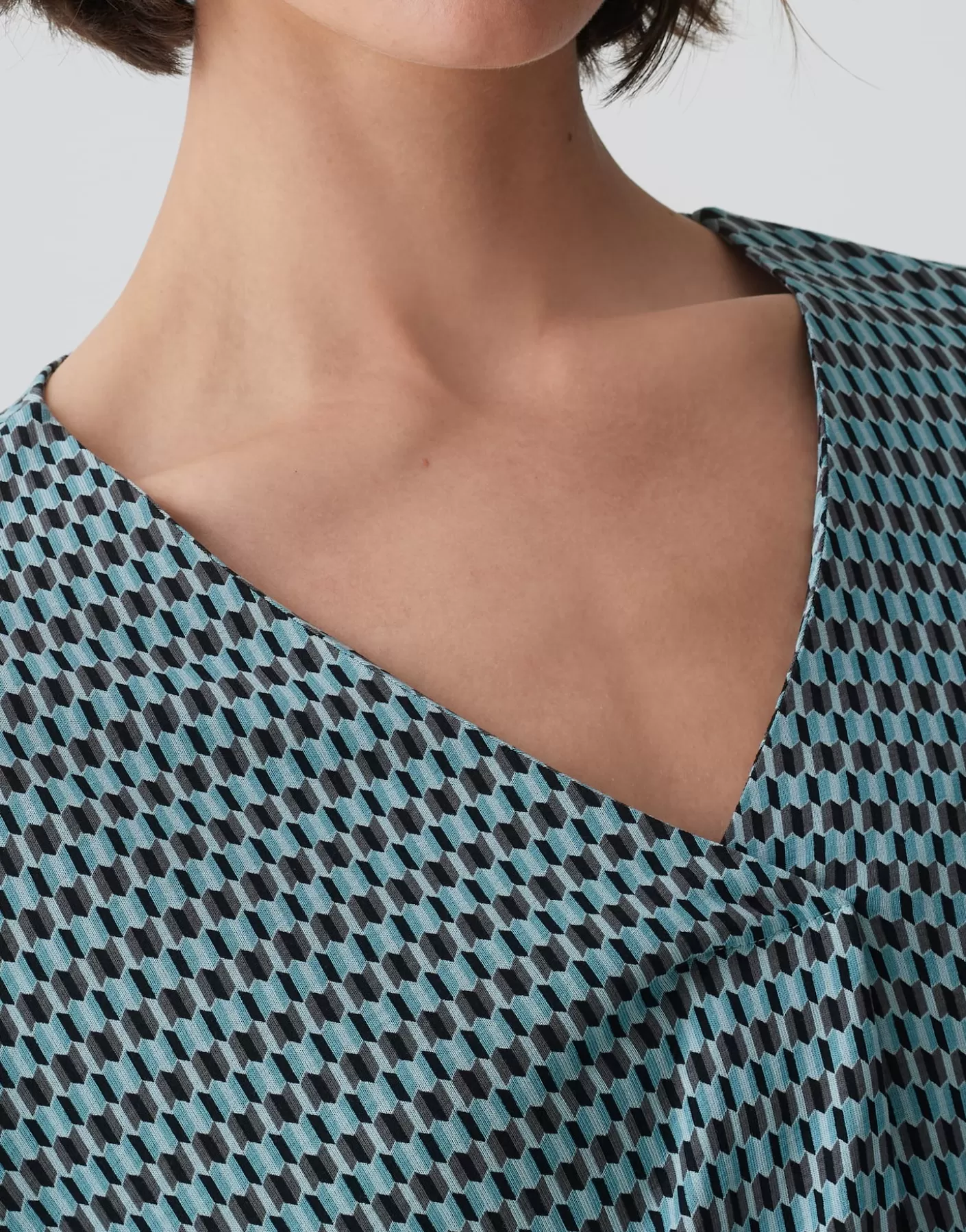 Chemises<OPUS Commander Chemise Avec Col En V Sannah Tradition Bleu En Ligne glacier blue