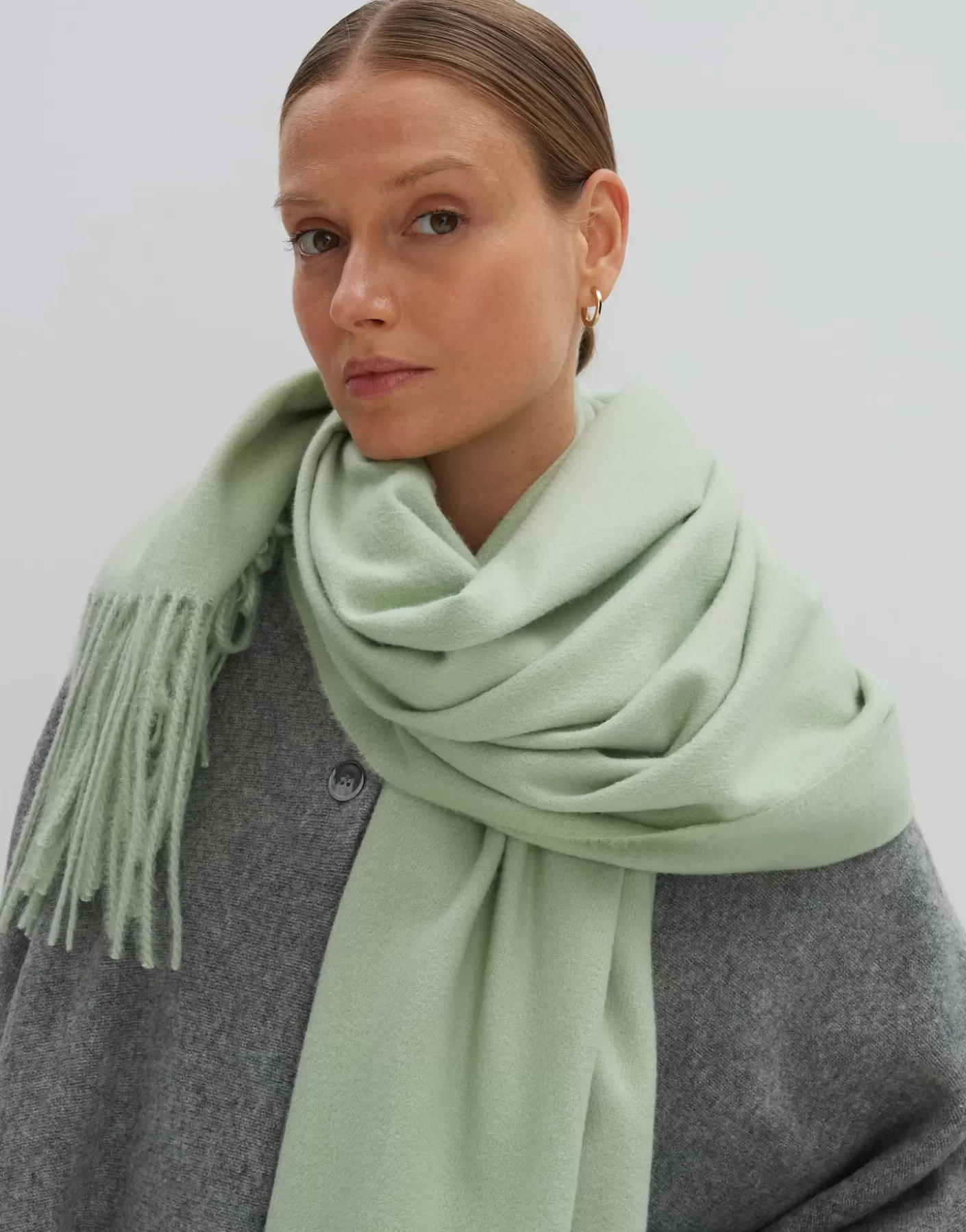 Accessoires<OPUS Commander Foulard Barula Long Vert En Ligne pale jade