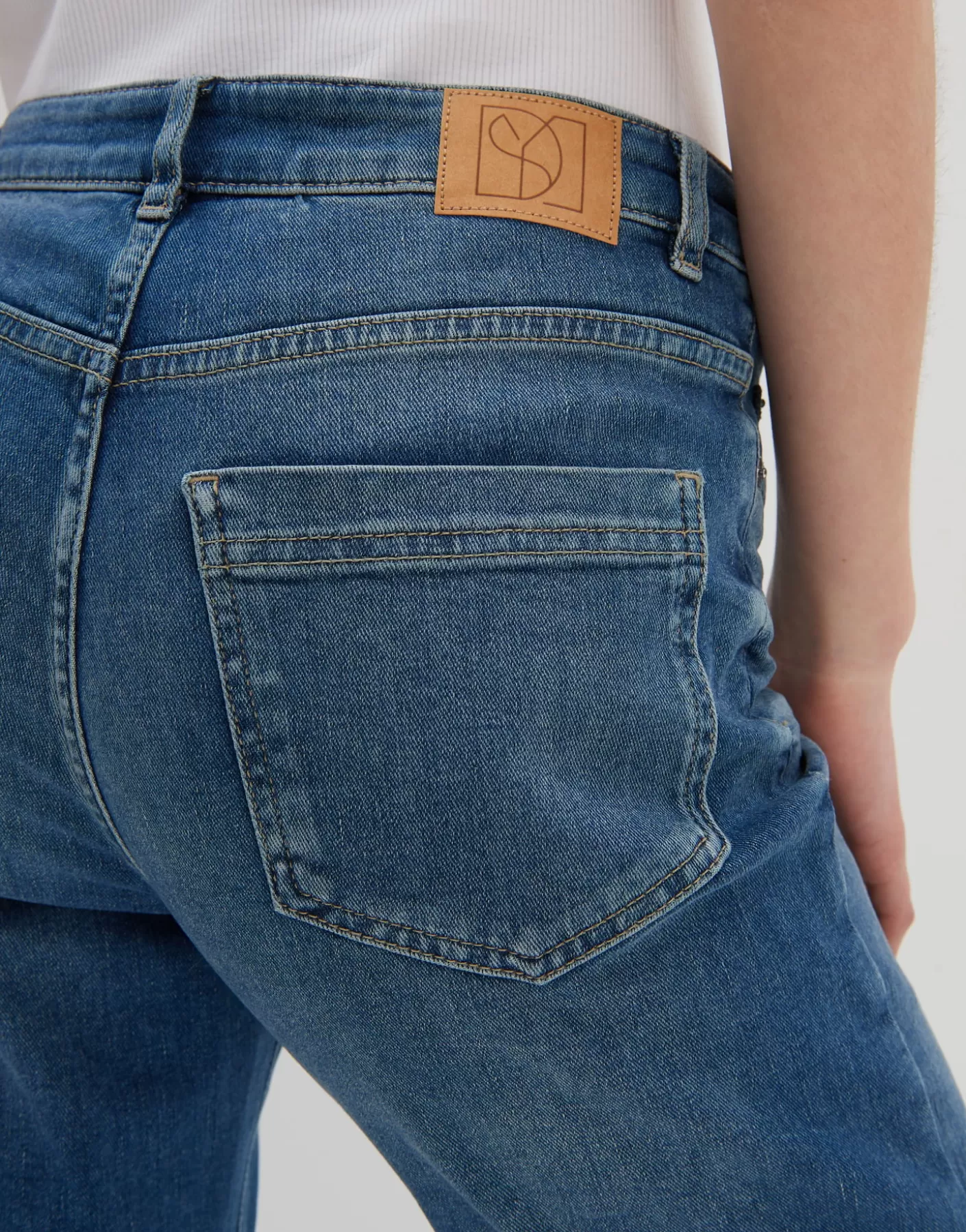 Jeans<OPUS Commander Jean Court Et Décontracté Corah Bleu En Ligne mid dusty blue