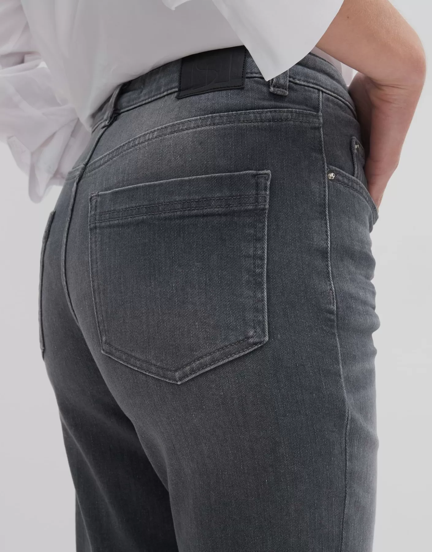Jeans | Meilleures Ventes<OPUS Commander Jean Court Et Décontracté Corah Iconic Gris En Ligne mid stone grey