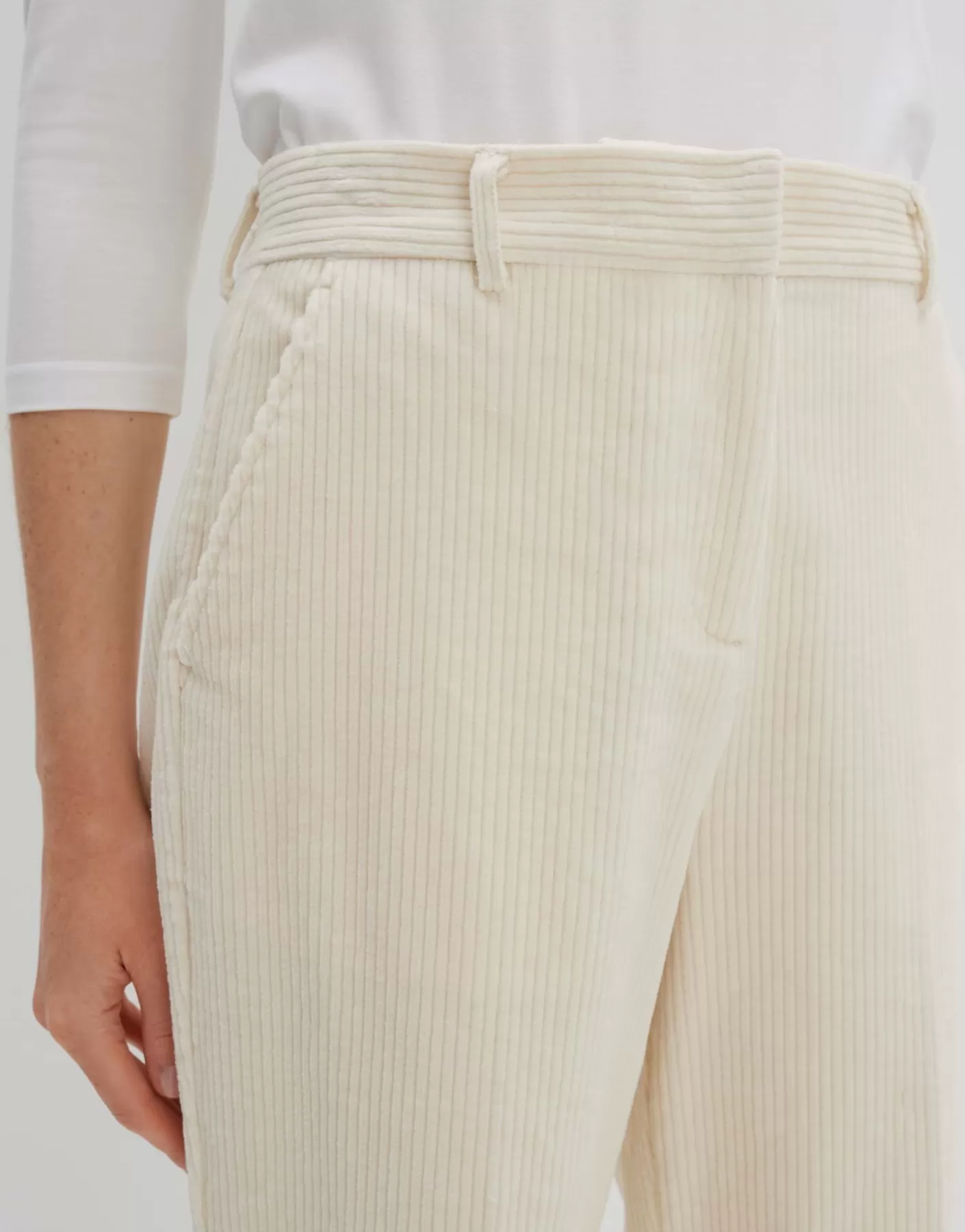 Pantalons<OPUS Commander Pantalon En Velours Côtelé Cisilia Corduroy Blanc En Ligne soft cream